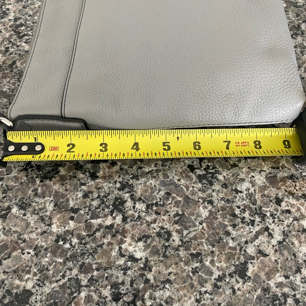 Marc Jacob’s Gray pebbled Leather Crossbody Bag - Picture 9 of 13